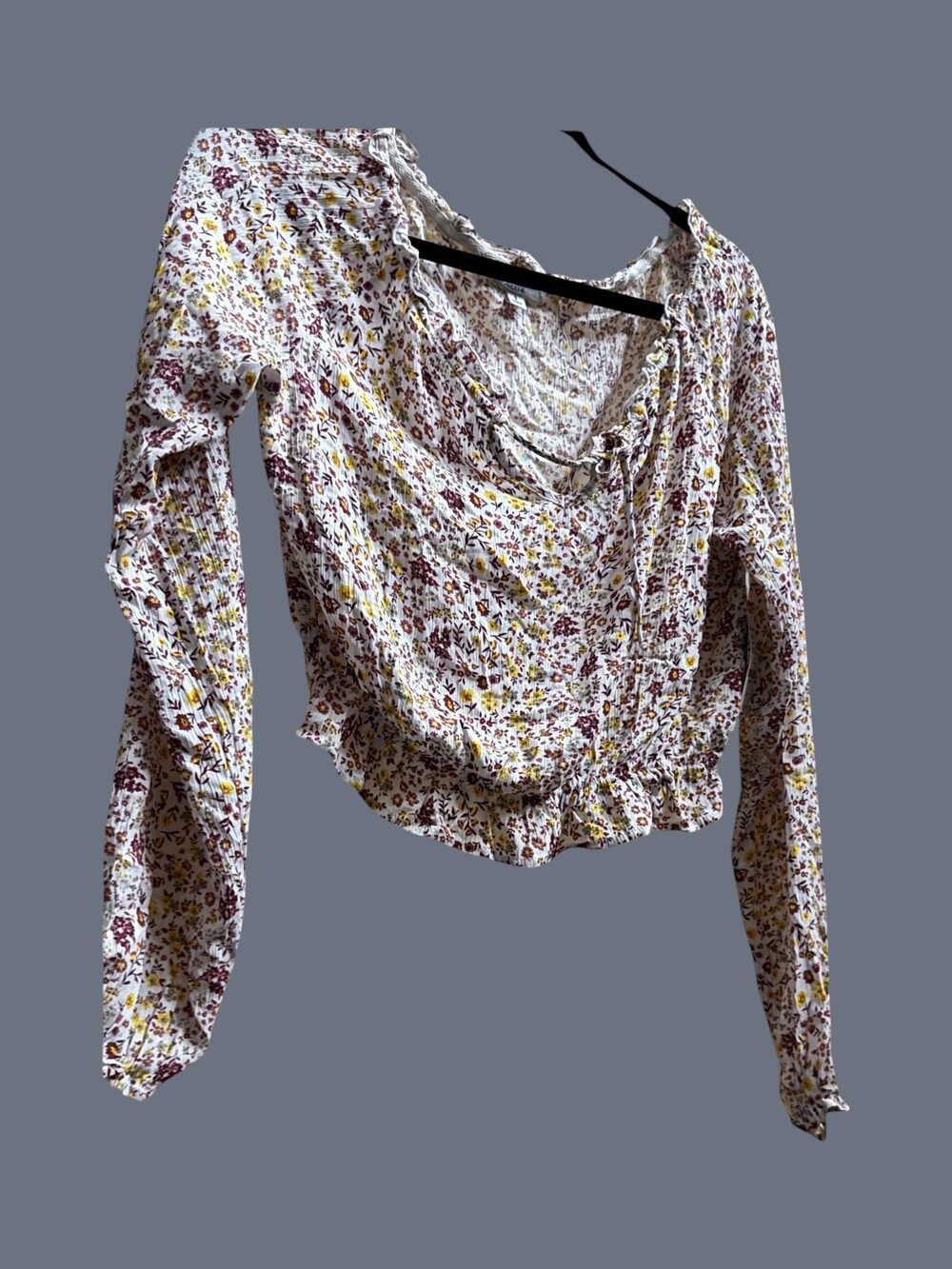 Ardene Small Floral Long Sleeve Blouse with Ruffle Trim (Copy)